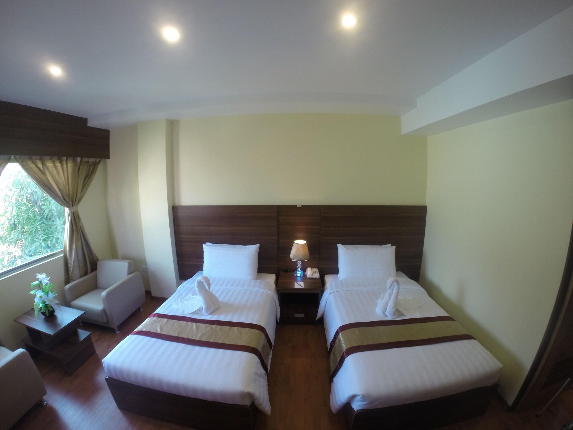 โรงแรมซิลเวอร์ กรีน