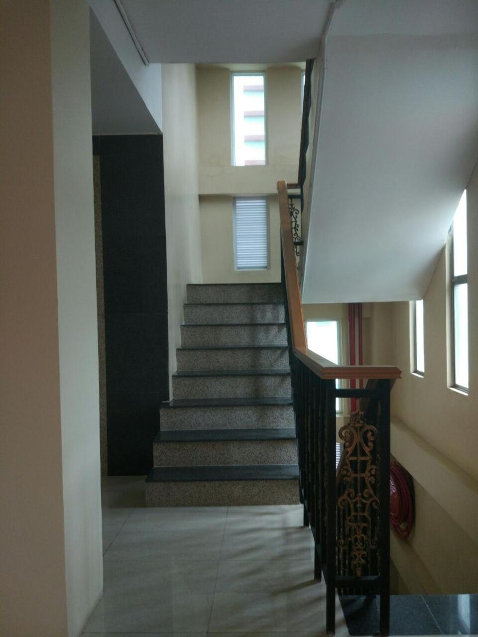 โรงแรมซิลเวอร์ กรีน โรงแรม 3*